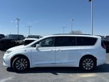 Certified 2024 Chrysler Pacifica Pinnacle image 6