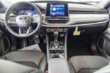 New 2025 Jeep Compass Latitude image 3