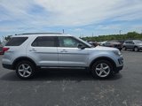 Used 2017 Ford Explorer XLT w/ Equipment Group 202A image 3