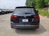 Used 2022 Volkswagen Tiguan SE w/ Panoramic Sunroof Package image 6