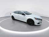 Used 2022 Nissan Altima 2.5 SR w/ Midnight Edition Package image 2