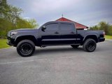 Used 2017 Toyota Tacoma SR5 image 3