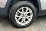 Used 2016 Jeep Cherokee Latitude w/ Comfort/Convenience Group image 6