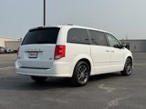 Used 2017 Dodge Grand Caravan SXT image 3
