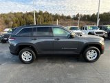 New 2025 Jeep Grand Cherokee Laredo image 2