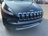 Used 2015 Jeep Cherokee Limited w/ Luxury Group image 3