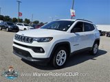 Used 2024 Jeep Compass Latitude image 3