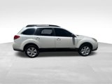 Used 2010 Subaru Outback 2.5i Limited w/ Popular Equipment Group 1B image 3