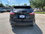 Certified 2023 Ford Edge SE w/ Black Appearance Package image 5