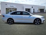 Used 2021 Volkswagen Passat 2.0T R-Line image 3