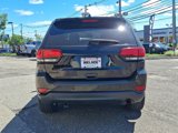 Used 2019 Jeep Grand Cherokee Laredo image 5