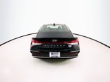 New 2025 Hyundai Elantra SEL image 6
