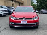 Used 2018 Volkswagen Golf Alltrack SE image 3