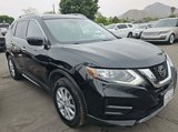 Used 2019 Nissan Rogue SV image 3