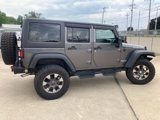 Used 2017 Jeep Wrangler Unlimited Rubicon w/ Connectivity Group image 2