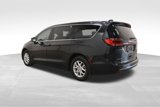 Used 2023 Chrysler Pacifica Touring-L image 3