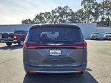 New 2025 Chrysler Pacifica Select image 4
