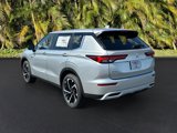 New 2025 Mitsubishi Outlander SE image 3