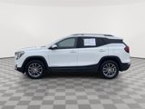 Used 2023 GMC Terrain SLT image 2