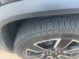 Used 2019 GMC Acadia SLT w/ Black Edition image 3