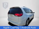 Used 2017 Chrysler Pacifica Touring-L image 5