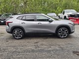 Used 2024 Chevrolet Trax RS w/ Sunroof Package image 4