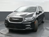 New 2026 Chrysler Pacifica Select image 3