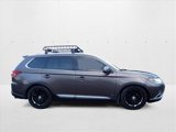 Used 2017 Mitsubishi Outlander SE image 3