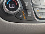 Used 2018 Chevrolet Equinox LT image 4