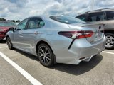 Used 2024 Toyota Camry SE image 4