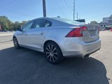Used 2018 Volvo S60 T5 Inscription Platinum image 2