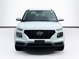 Used 2022 Hyundai Venue SE image 2
