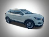 Used 2021 Nissan Rogue Sport SV image 2