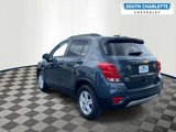 Used 2022 Chevrolet Trax LT w/ LT Convenience Package image 4