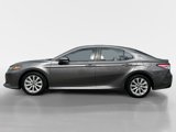 Used 2018 Toyota Camry LE image 2