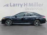 Used 2020 Toyota Camry SE image 2