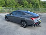 Used 2025 Hyundai Elantra SEL image 4