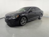 Used 2017 Volkswagen Passat 1.8T R-Line image 3