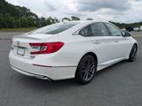 Used 2018 Honda Accord Touring image 3