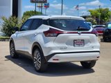 Used 2022 Nissan Kicks SV image 4