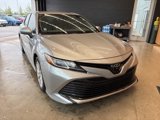 Used 2019 Toyota Camry L image 2