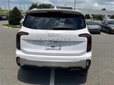 Used 2024 Kia Telluride EX w/ EX Captain's Chair Package image 5