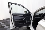 Used 2025 Volkswagen Jetta SE w/ Sunroof Package image 5