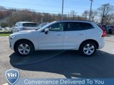 Certified 2022 Volvo XC60 B5 Momentum image 5