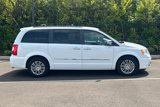 Used 2015 Chrysler Town & Country Touring-L w/ Driver Convenience Group image 3
