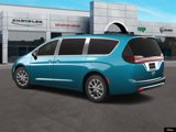New 2025 Chrysler Pacifica Select image 4