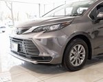 Used 2024 Toyota Sienna LE image 4