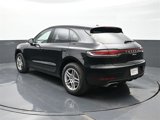 Certified 2021 Porsche Macan image 3