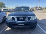 Used 2015 Nissan Frontier SV image 2