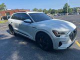 Used 2022 Audi e-tron Premium Plus w/ Premium Plus Package image 4